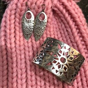 🍀 Lucky Brand Aztec boho earrings and cuff set